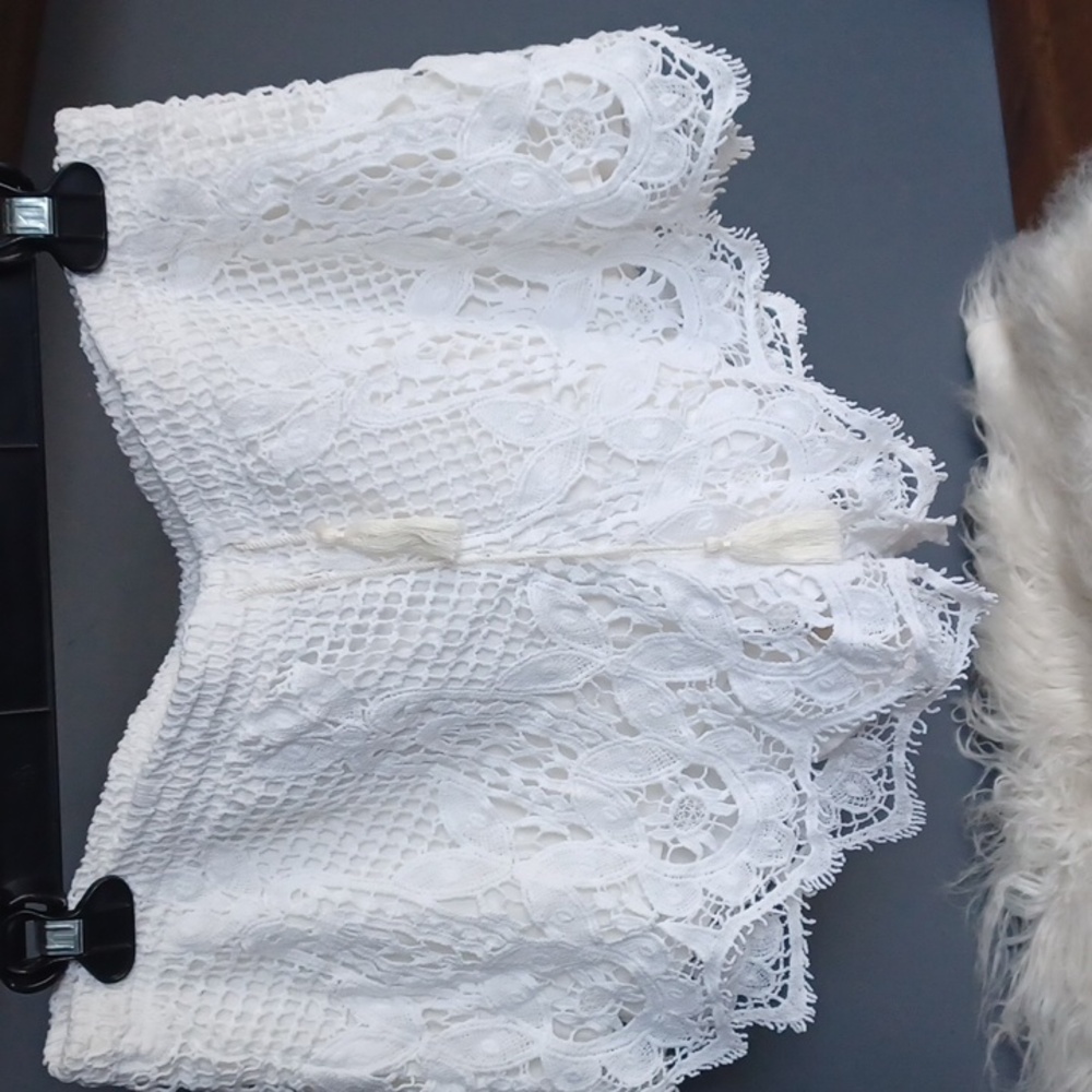 Express Crochet Shorts - Picture 8 of 12